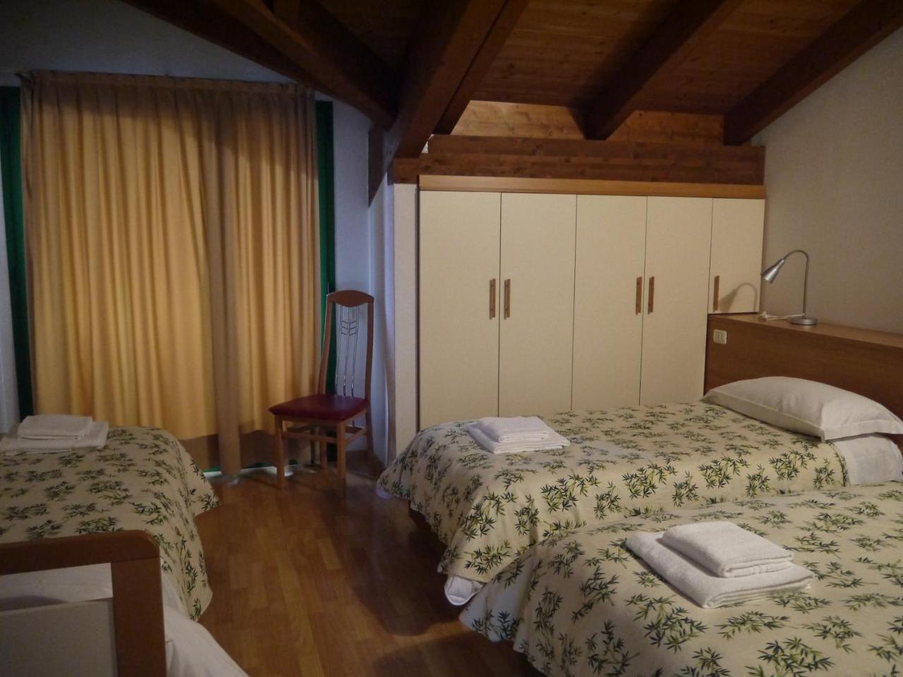 Hotel Oasi Муджа Экстерьер фото