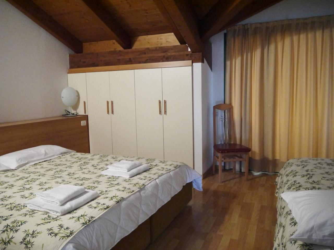 Hotel Oasi Муджа Экстерьер фото