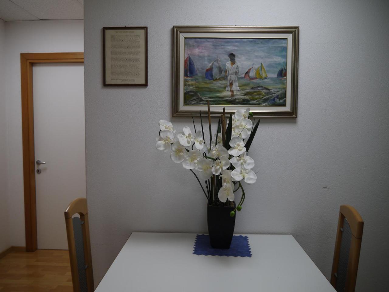Hotel Oasi Муджа Экстерьер фото