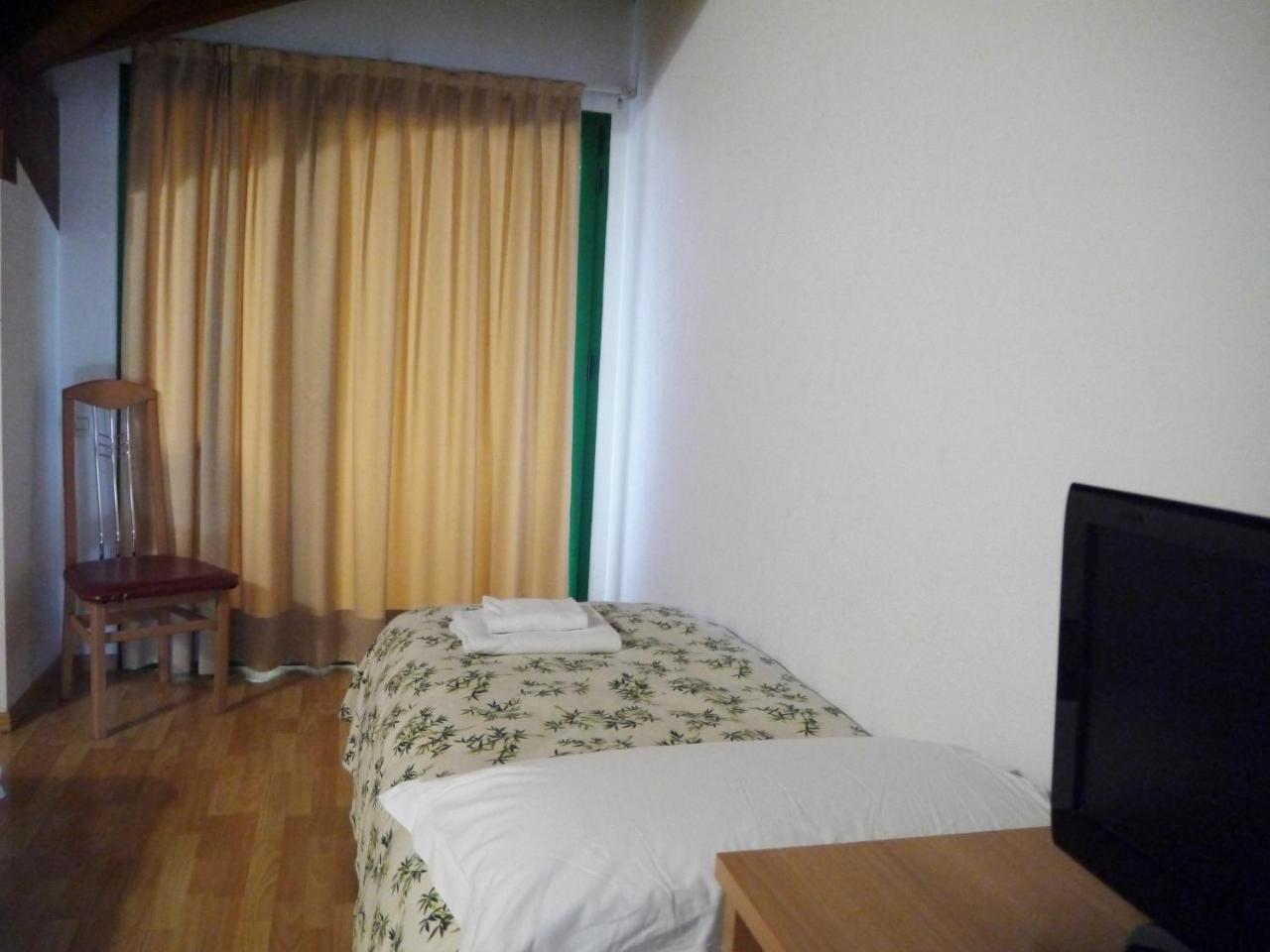 Hotel Oasi Муджа Экстерьер фото